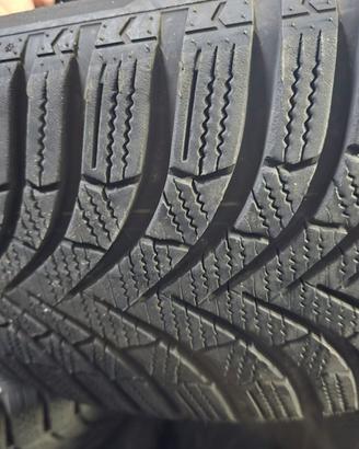 GOMME INVERNALI BMW X1 225 50 R18