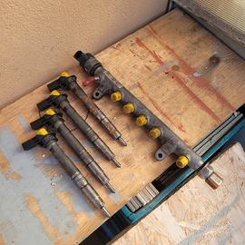 4 iniettori e flauto common rail vw tiguan 2000 TD