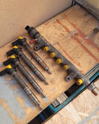 4 iniettori e flauto common rail vw tiguan 2000 TD