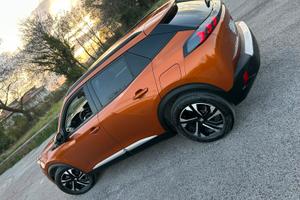 Peugeot e-2008 elettrica unico proprietario