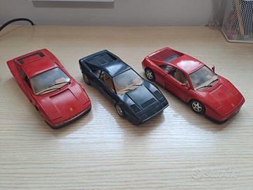 Lotto modelli ferrari Burago scala 1/24 anni 80'