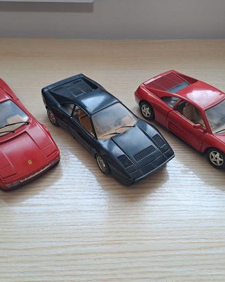 Lotto modelli ferrari Burago scala 1/24 anni 80'