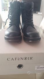 Stivaletti anfibi taglia 38 CAFeNOIR