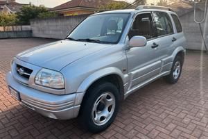 Suzuki Grand Vitara 5 porte 2.0i Benzina