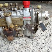 Pompa Mercedes 200 D