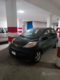 Peugeot 107 - Citroen C1 - Toyota Aygo