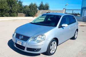 Volkswagen Polo 1.4/80CV TDI 5p. Sportline NEOPATE