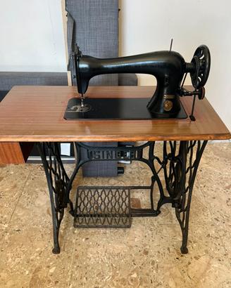 Macchina da cucire Singer 16K33 originale vintage