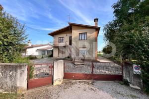 VILLETTA INDIPENDENTE IN ZONA RESIDENZIALE