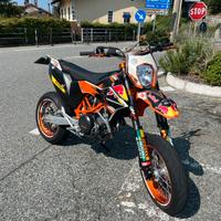 Ktm 690 smc-r depotenziata a libretto