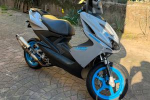 Yamaha aerox 50cc 2008 doppia carena skambio