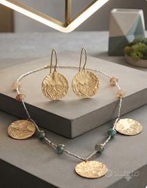 set gioielli con pietre e acciaio inossidabile 