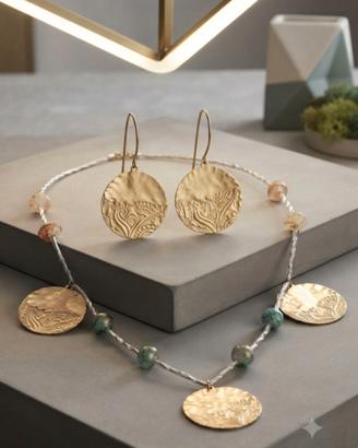 set gioielli con pietre e acciaio inossidabile 