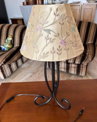 Lampada da Tavolo vintage con base di ferro
