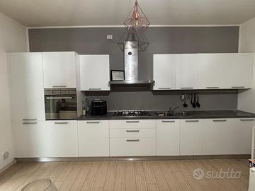 Arredamento bilocale completo