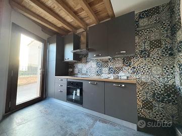 CASA SEMINDIPENDENTE A AMELIA