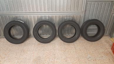 GOMME TOYO MISURA 195/60 R14 NUOVE