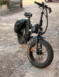 Bici elettrica e-bike Revoe