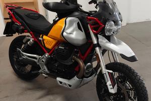 Moto Guzzi V85 TT Evocative Graphics Giallo Mojave