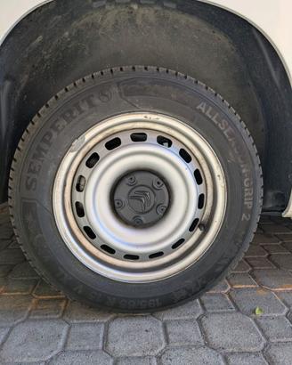 Pneumatici 4 stagioni 195 65 R15