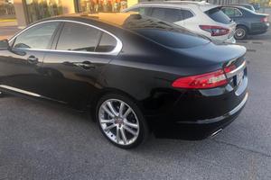 JAGUAR XF 3.0 D V6 Luxury