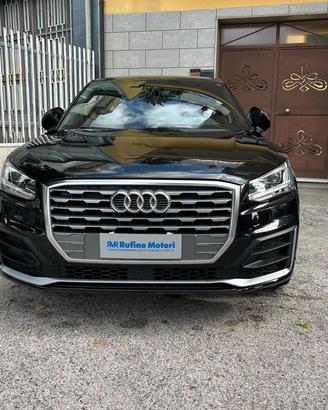 AUDI Q2 S LINE ESTERNO ED INTERNO DSG