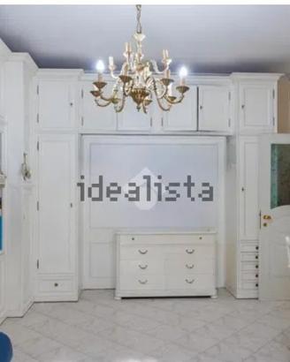 mobili e arredo vario