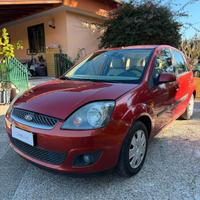 Ford Fiesta 1.4 16V 5p. Ghia