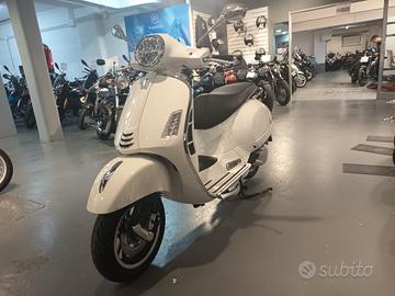 Vespa GTS 300 hpe