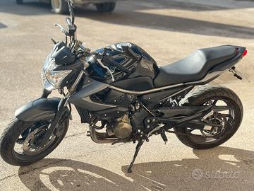 Naked Yamaha 600