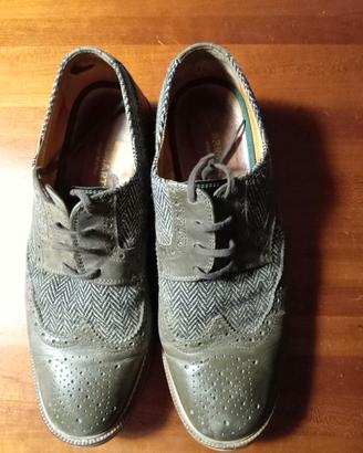 scarpe uomo verdi ed inserti di stoffa