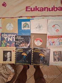 Lotto 16 Dischi in Vinile 45 Giri