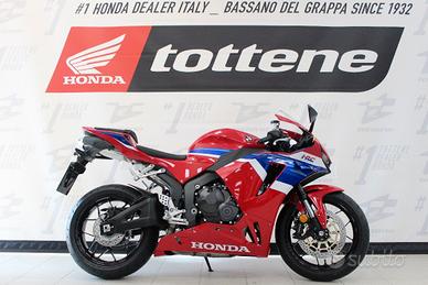 HONDA CBR 600 RR NEW IN PRONTA CONSEGNA 6 ANNI DI 