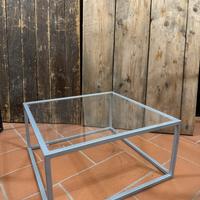 Tavolino in plexiglass e ferro