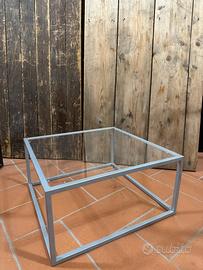 Tavolino in plexiglass e ferro