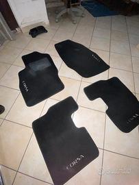 Teppetini Opel Corsa D 2006/2014 con Logo