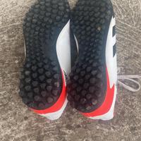 Adidas predatori per calcetto 