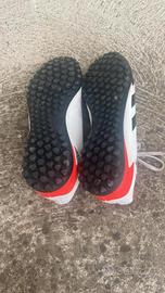 Adidas predatori per calcetto 