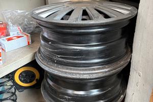 Cerchi in ferro da 15 pollici FIAT