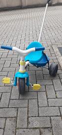 Triciclo marca smoby