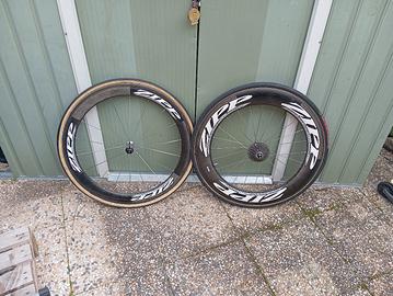 Ruote bici da corsa zipp in carbonio 