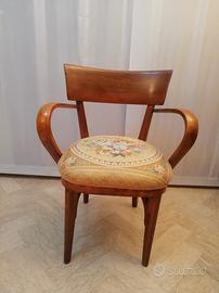 Sedia capotavola braccioli e schienale in legno