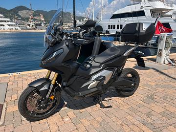 Honda x adv 750