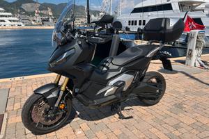 Honda x adv 750