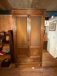Armadio antico a due ante con vetri - primi ‘900