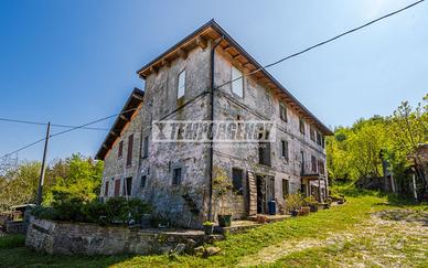 PORZIONE DI CASA A STELLA CON TERRAZZO