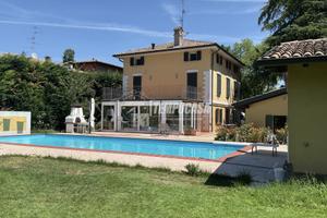 Esclusiva Villa con piscina e Soluzione Permuta