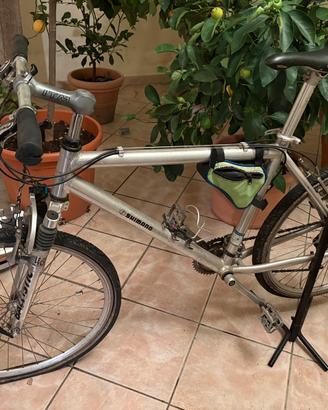 Bici shimano completamente in alluminio