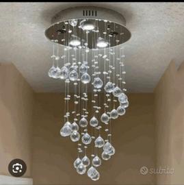 Lampadario a sospensione con cristalli 
