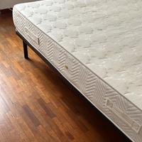 Rete e materasso una poazza e mezza